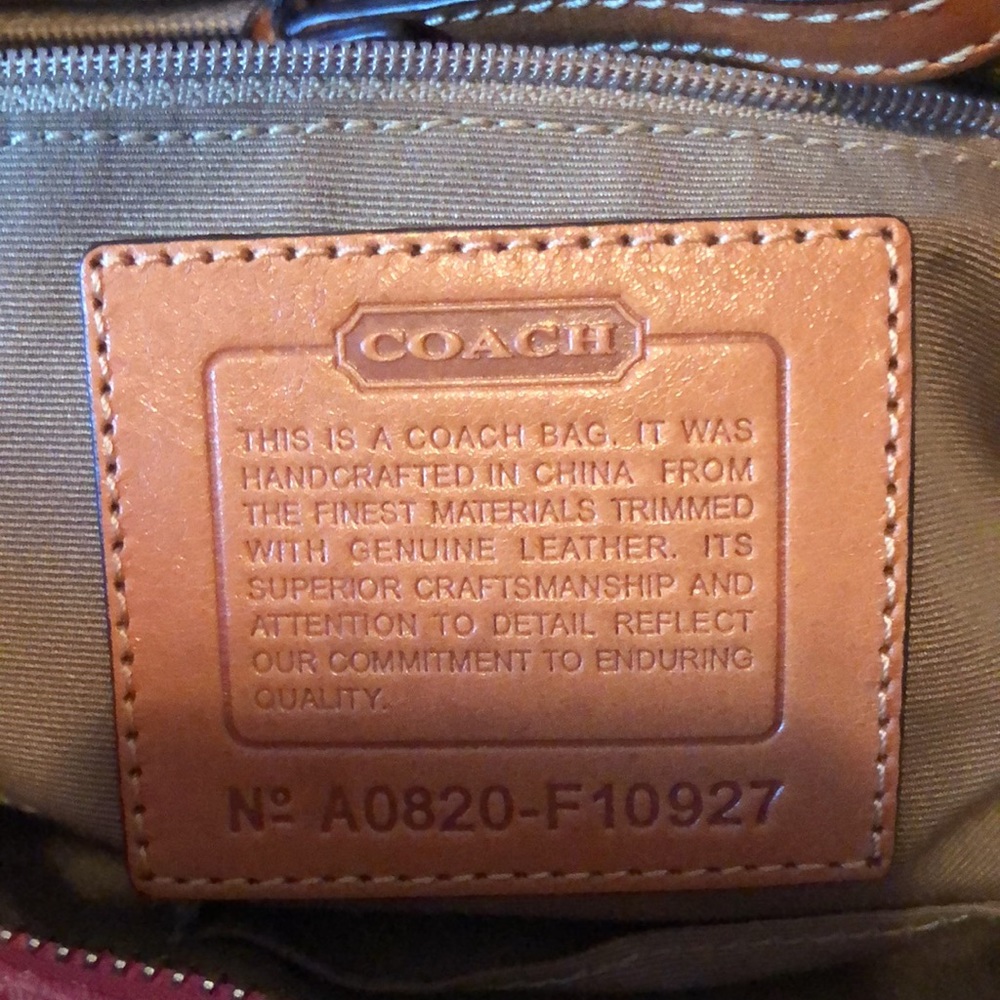 Vintage Pink Coach Handbag - Picture 4 of 8
